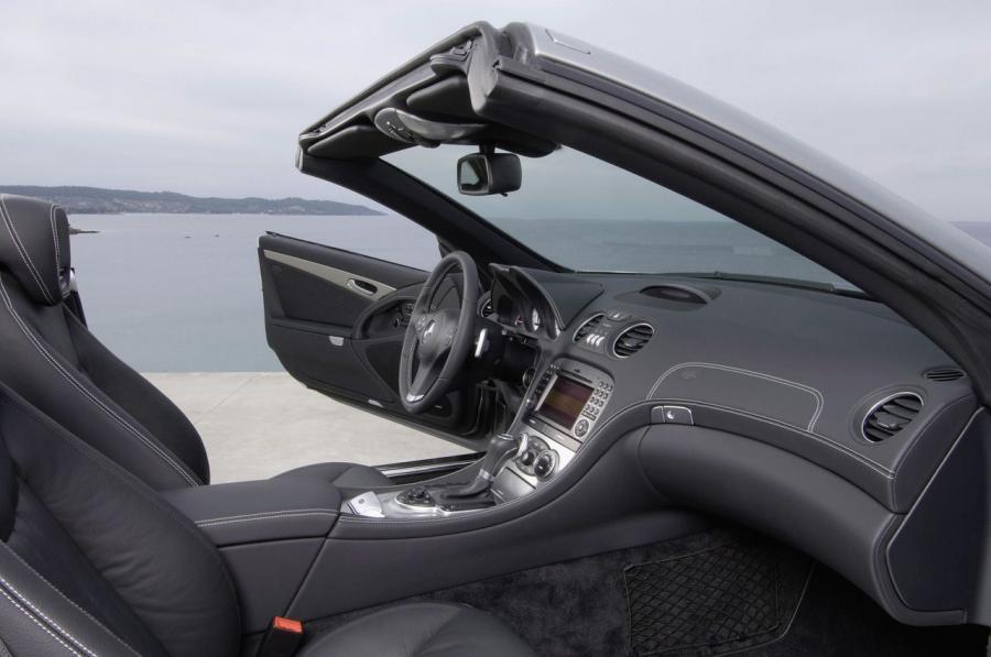  Mercedes-Benz SL-Class 2009 года  (фото 11 из 234)
